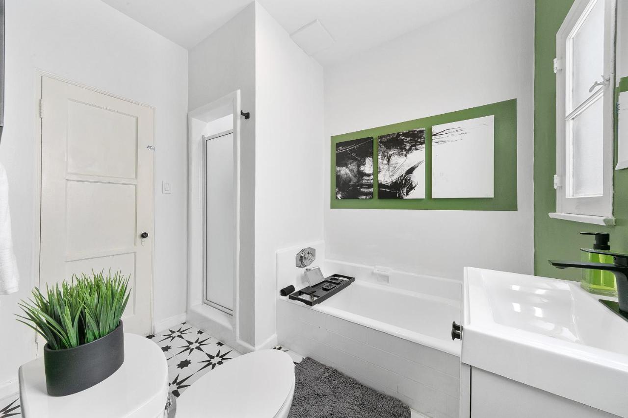 Beverly Hills Stylish & Central 1 Bedroom Apt + Parking 洛杉矶 外观 照片